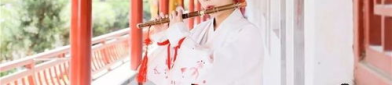 小姐姐穿汉服做美甲图片,小姐姐汉服演绎古典韵味